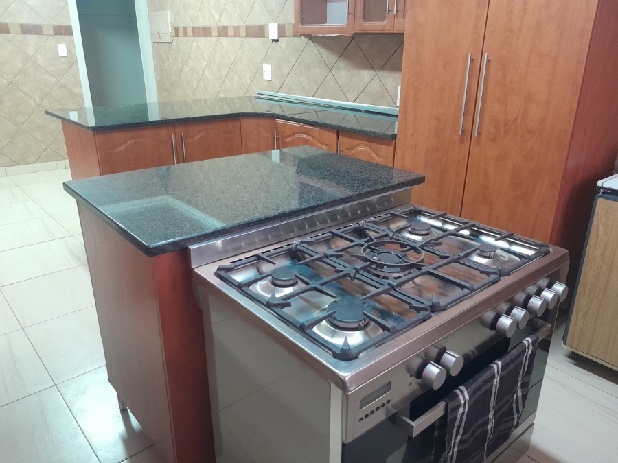 7 Bedroom Property for Sale in Bodorp North West